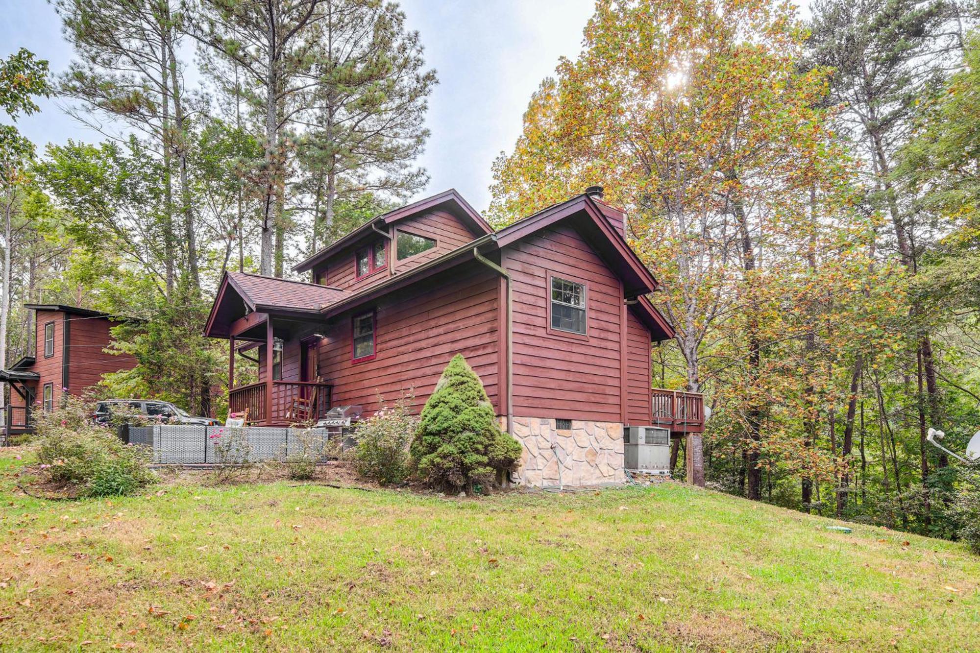 Pet-Friendly Sevierville Rental With Private Hot Tub Exterior photo