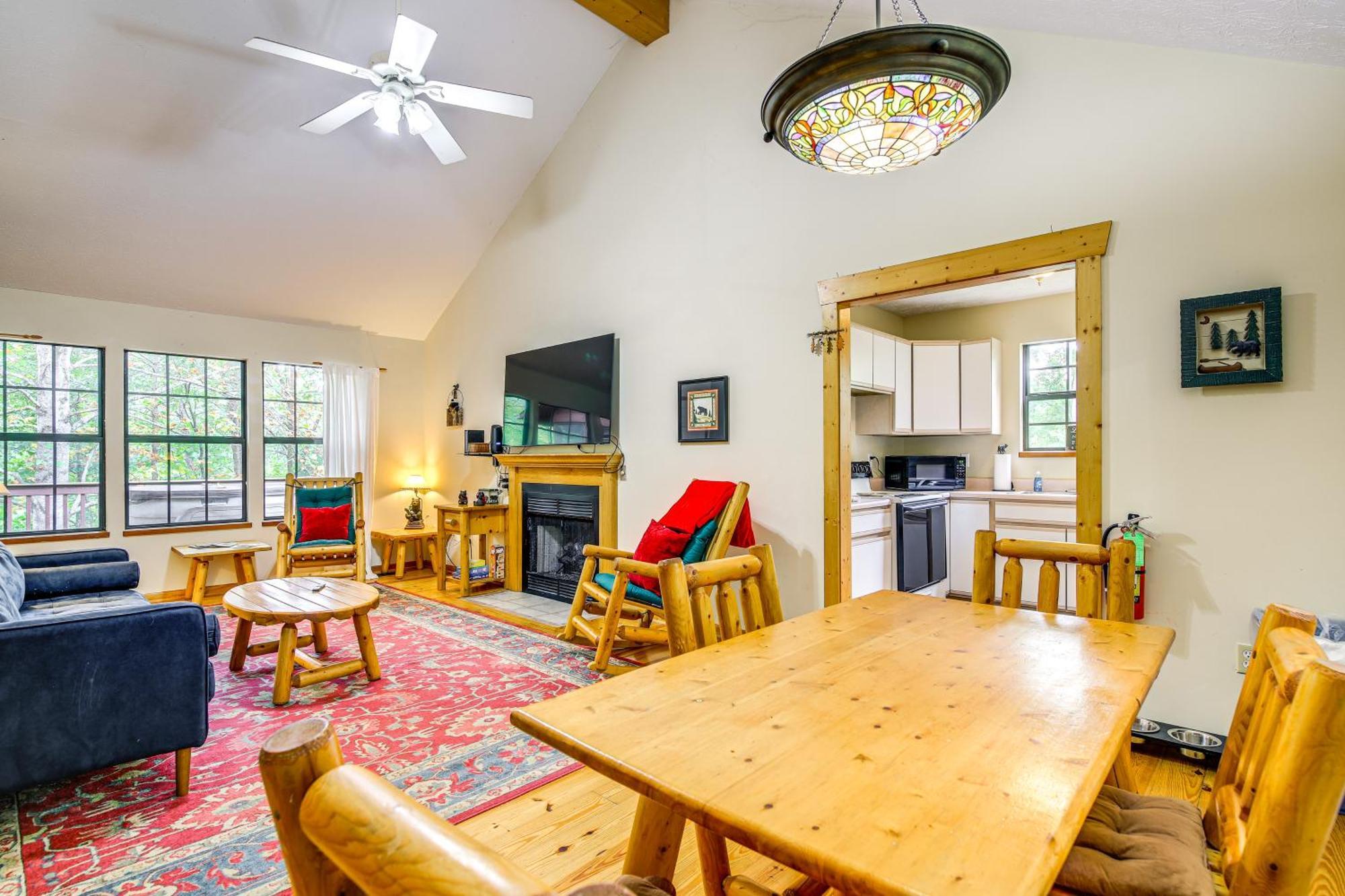 Pet-Friendly Sevierville Rental With Private Hot Tub Exterior photo